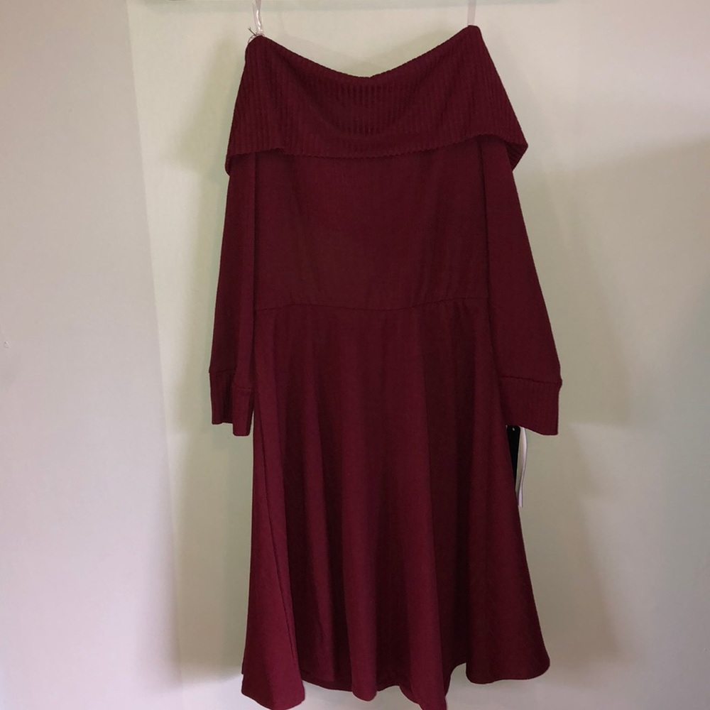 Sequin Hearts off-shoulder new red dress
